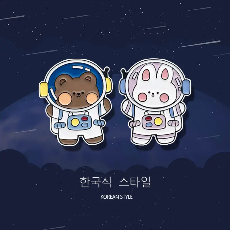 

Astronaut Bunny Bear Brooch Pin Insignia Chest Badges Decor Clothing Lightweight Jewelry Accessories