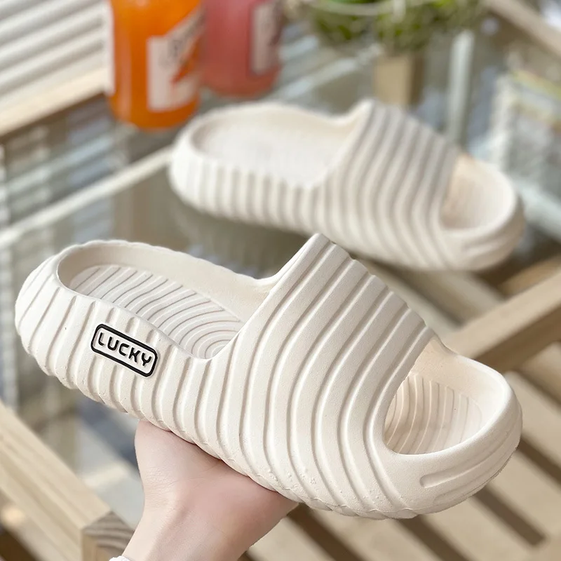 

EVA Thick Soled Slippers for Men and Women To Wear Couples Home Slippers Beach Shoes