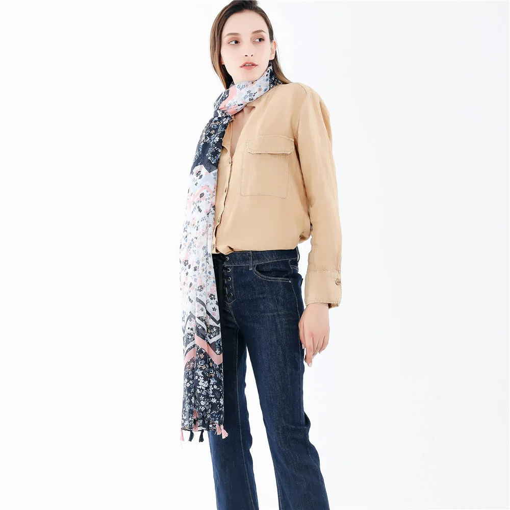 

Hot Selling New Fashion European Style Flower Printed Autumn And Winter Warm Cotton And Hemp Scarf