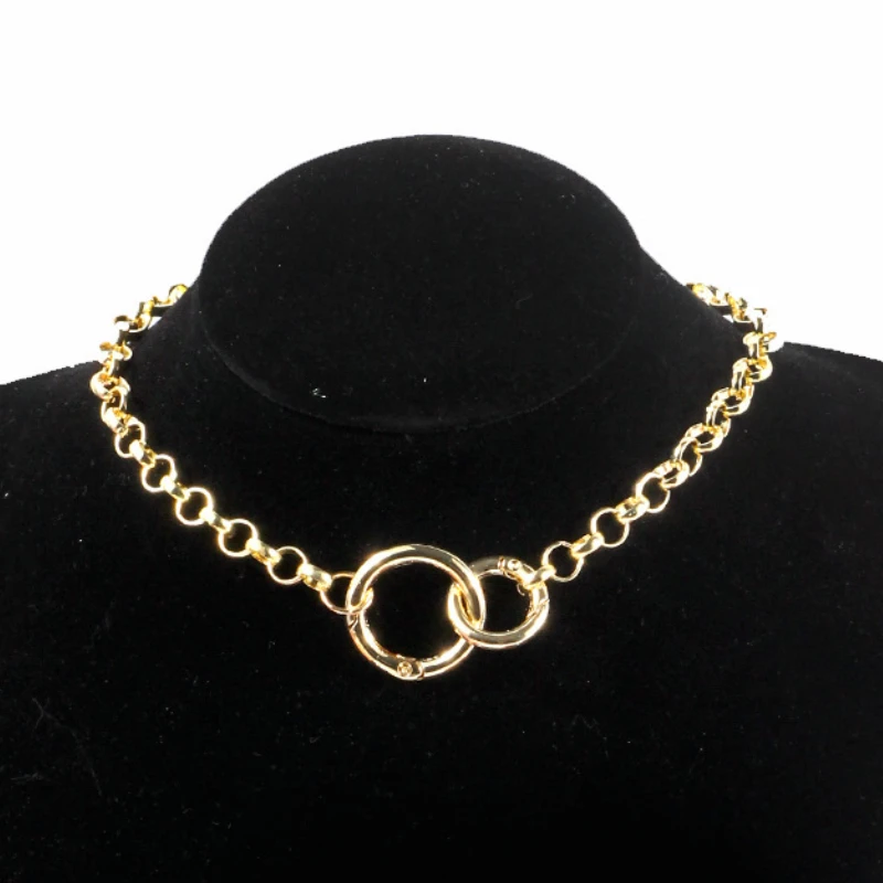 

New Hot Gold Textured Hollow Round Necklace Women's Simple Pendant Women's Collarbone Chain Jewelry Wholesale Direct Sales