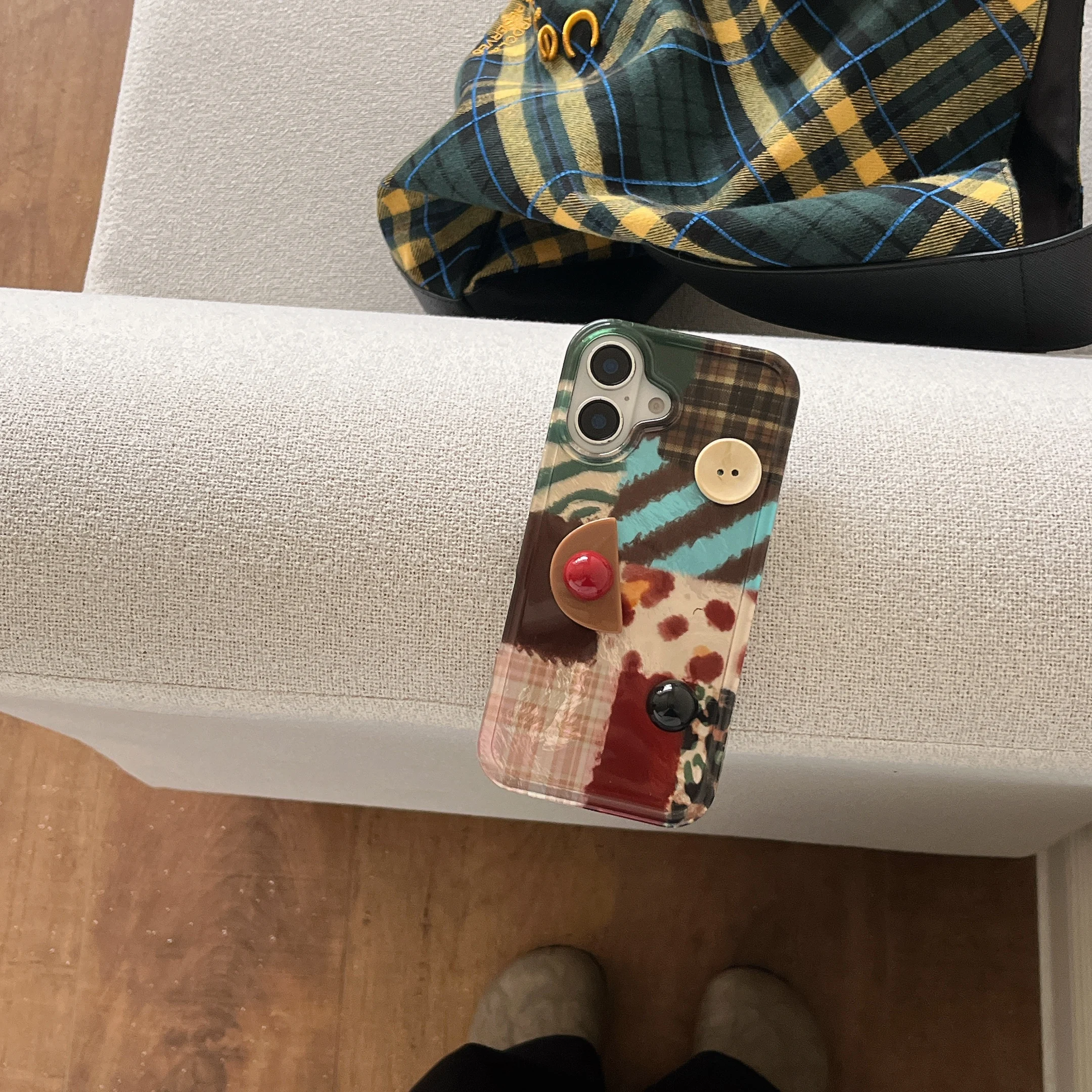 Корейские INS сращивание шашек с 3D кнопками и чехлом на запястье для iPhone 16 15 14 13 Pro Max