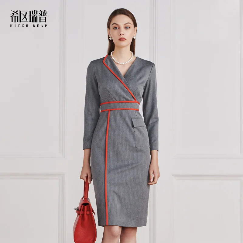 

High-end asymmetrical color contrast dress