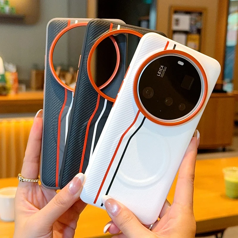 Фото Чехол для Xiaomi 15 Ultra, с поддержкой MagSafe, с узором под карбон, из веганской кожи, контрастный цвет, мягкая задняя крышка из ТПУ №1