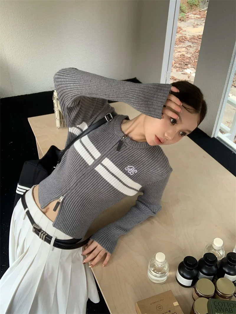 

Fall 2023 New All-match Design, with A Contrasting Slim Double-head Zipper Knit Cardigan Knitted Cardigan Korean Fashion