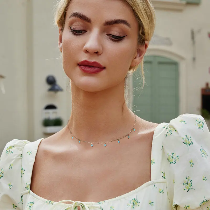 Женское колье из серебра 925 пробы с бирюзовым кулоном