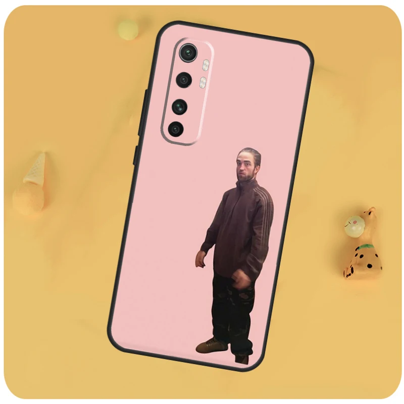 Чехол Robert Pattinson Standing Meme для Xiaomi 13 14 15 Ultra 11T 12T 13T 14T Pro POCO X7 X3 X5 F5 F6 M6 X6
