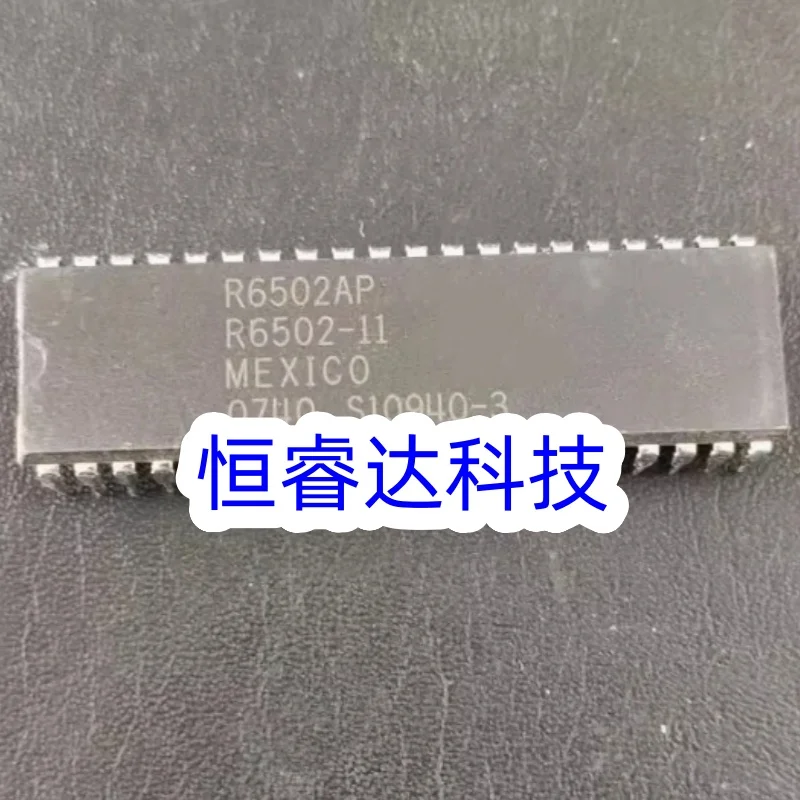 Бесплатная доставка 10 шт./лот R6502AP R6502 DIP-40 фотография