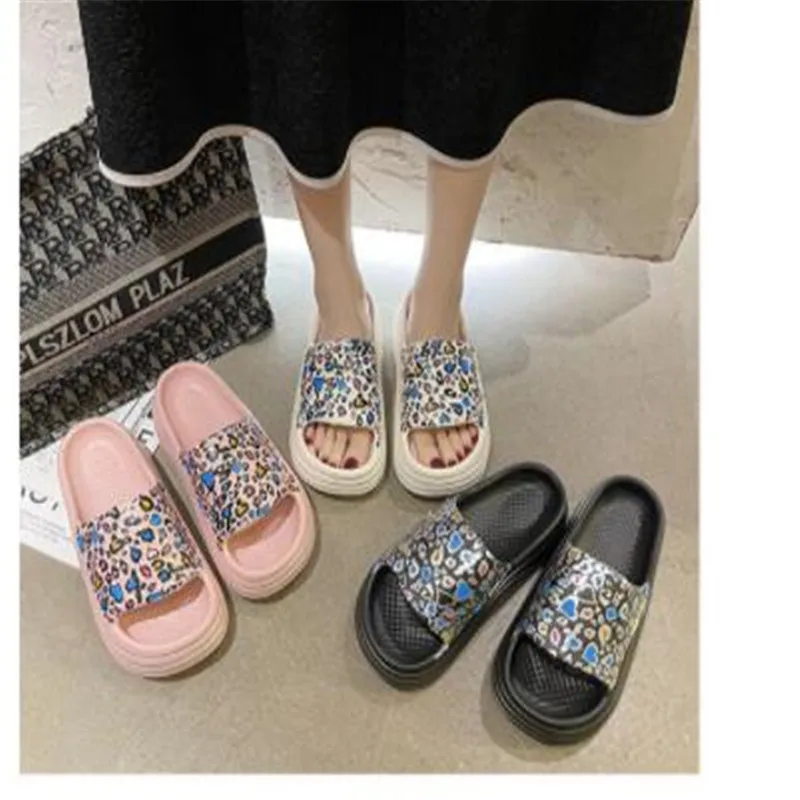 

6CM Thick outdoor comfortable soft slippers women Indoor bathroom home shoes Flat EVA sole Slides summer sandals