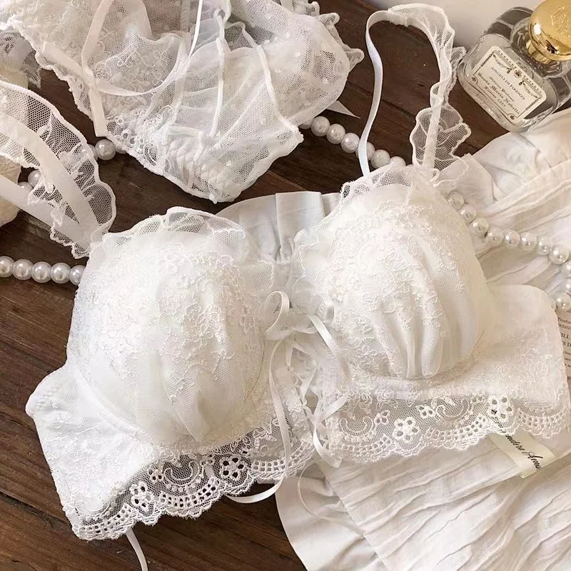 Japanese Lolita bra underwear female lace embroidery bralette girl brassiere small chest no steel ring bra and panty set gathere
