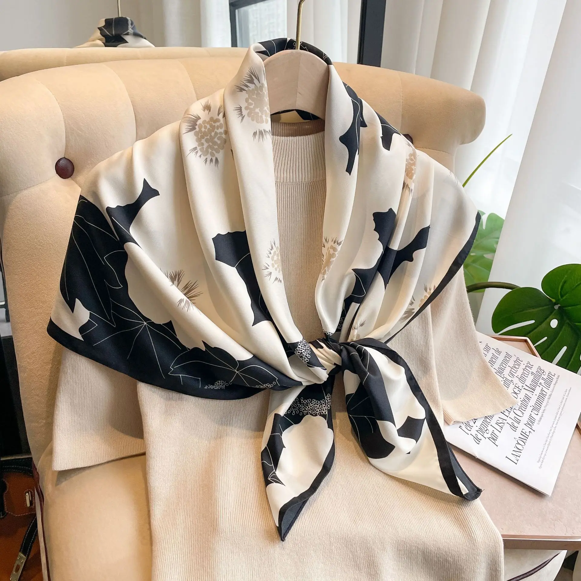 

Новые шелковые шарфы с принтом лошадей, женские роскошные модные квадратные шарфы 90 см, Женская шаль, фирменные хиджабы из пашмины, платок, бандана