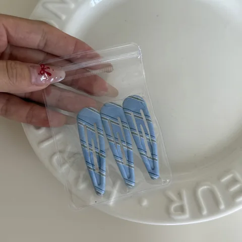 Синяя металлическая заколка для волос