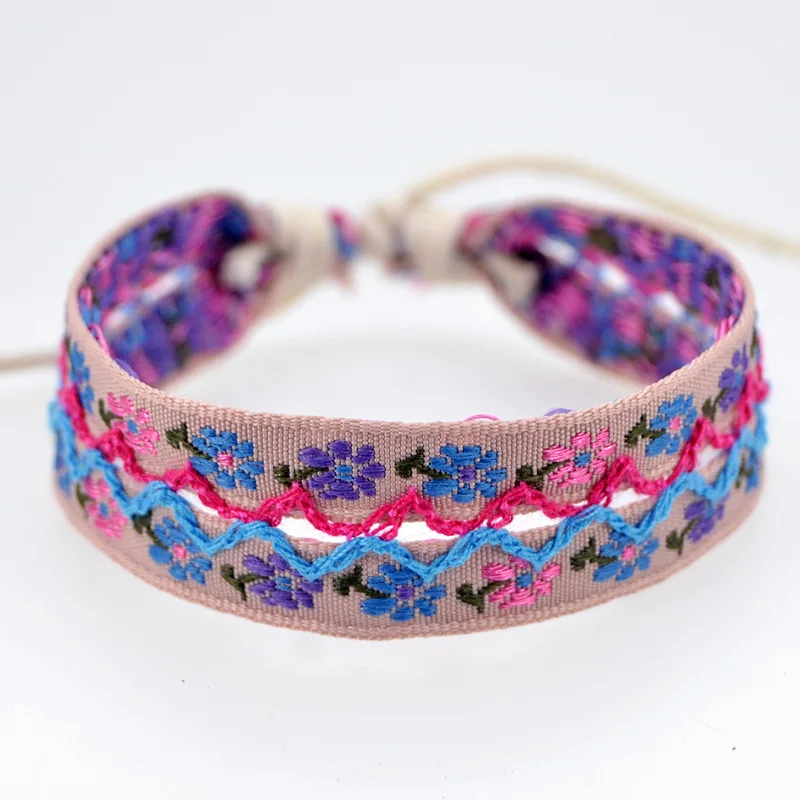 Браслет с шармами плетеный веревочным шнурком браслет этническим цветочным