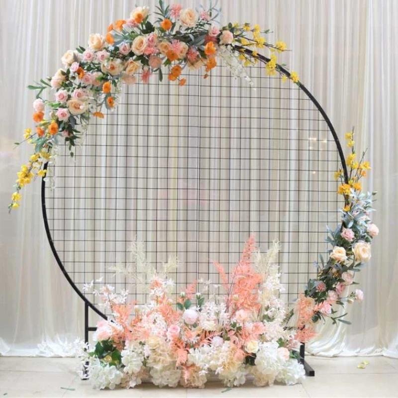 Украсить экран. Круглая арка на свадьбу. Круглая арка на свадьбу с цветами. Металлическая арка для свадьбы. Круглая арка для цветов.