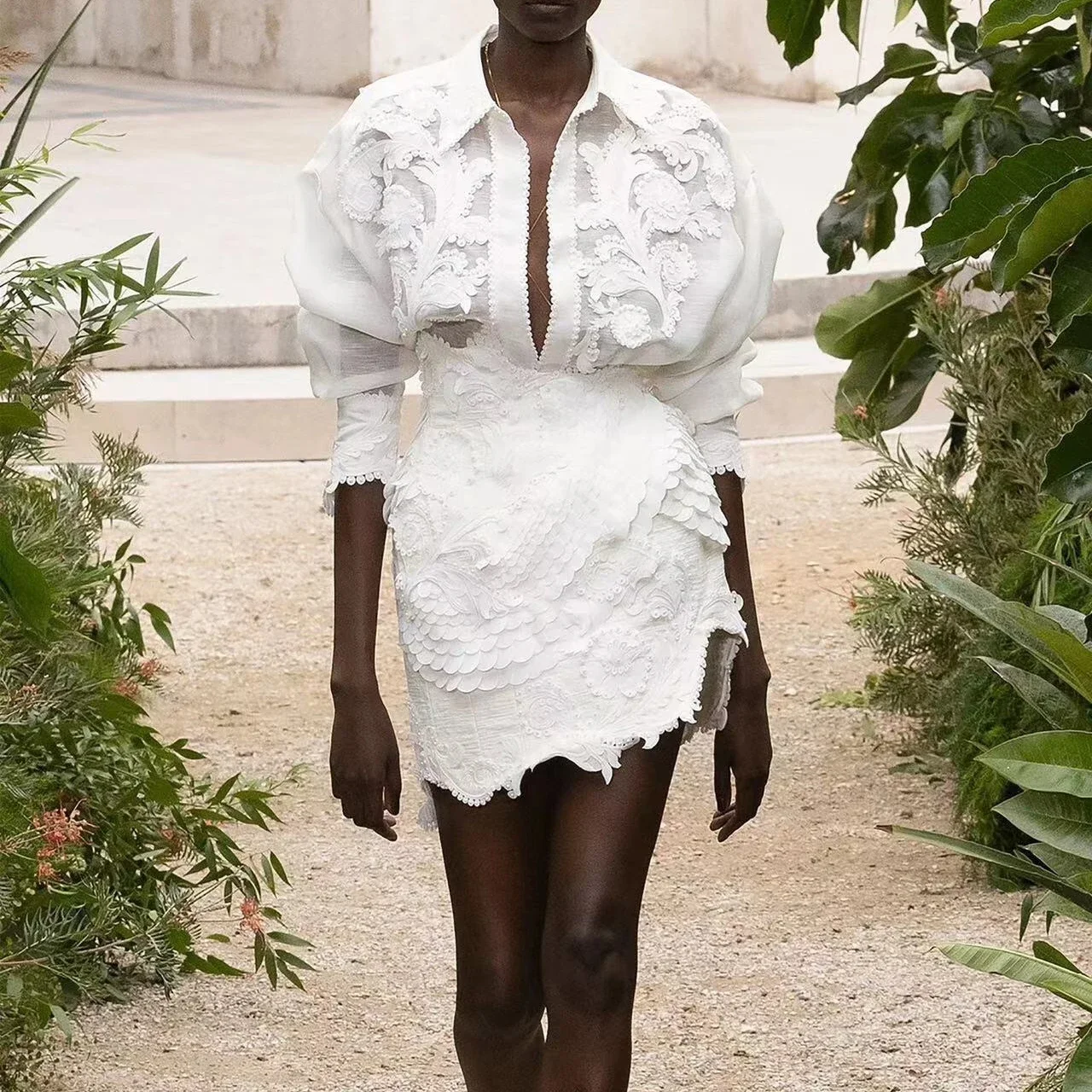 

Preorder 2023 Top Quality Solid White Embroidery Hook Flower Hollow Patchwork Blouse Asymmetrical Mini Skirt Matching Set Lady