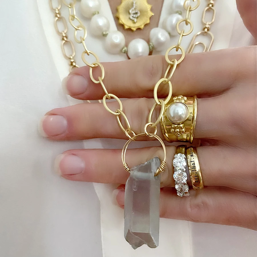 Point Healing handmade rock Clear Energy Natural Quartz Chip Crystal Gemstone With Metal Filter Wholesale Price necklaces ladies |