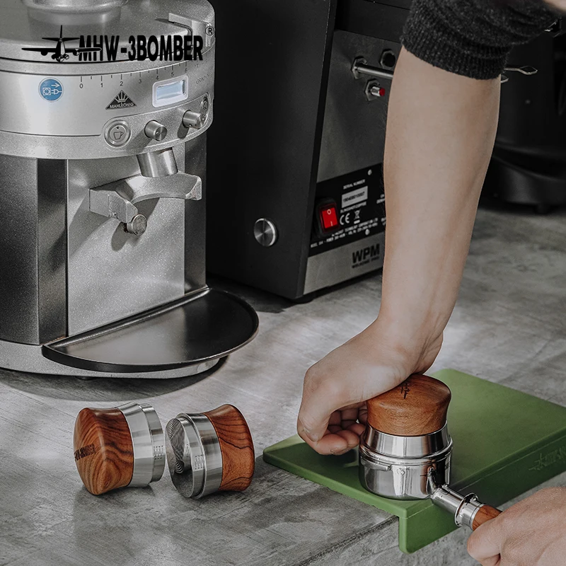 

58mm Pressure Coffee Tamper & Distributor Espresso Powder Tamping Press Hammer Vintage Cafe Accessories Barista Tools