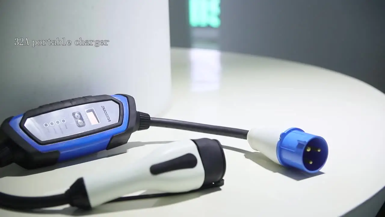 

DUOSIDA Professional manufacturer slim design electric car type 2 portable charging connector 32a ev charging connector