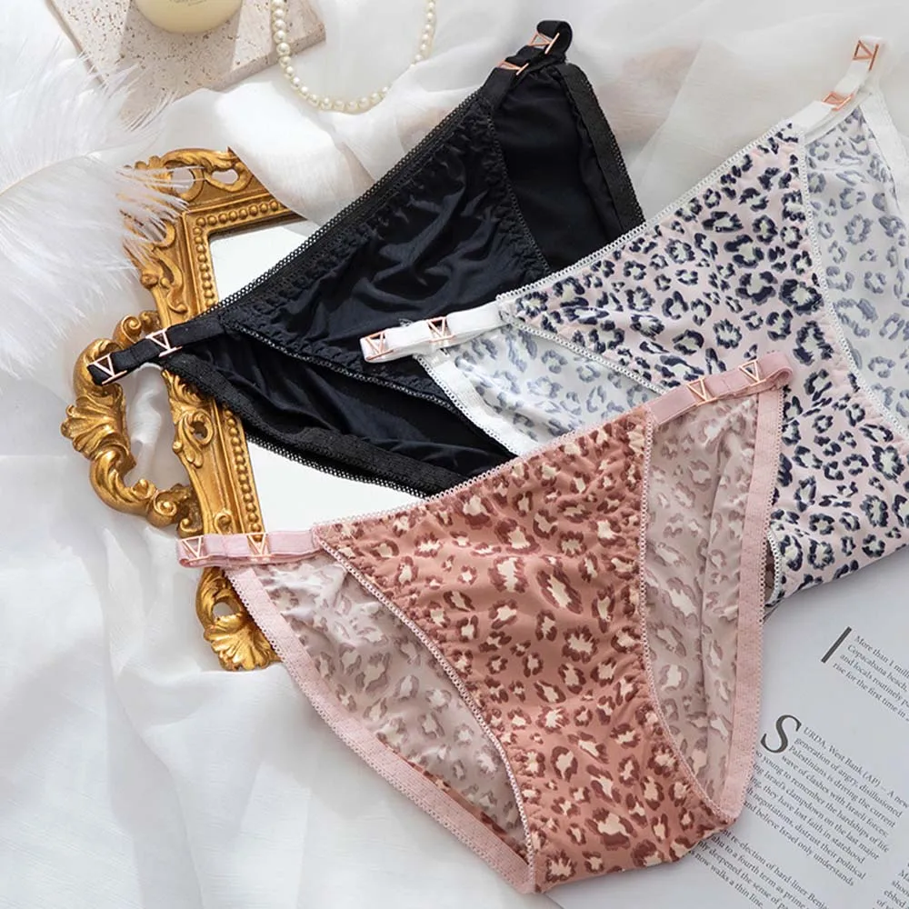 

Fashion Metal Buckle Strawberry Cotton Crotch Low Waist Leopard Ice Silk Panties Nylon Bikini Briefs Intimates