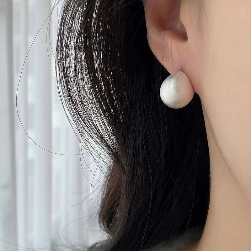 Металлические Золотые и Серебряные Матовые серьги в форме бобов для женщин 2023