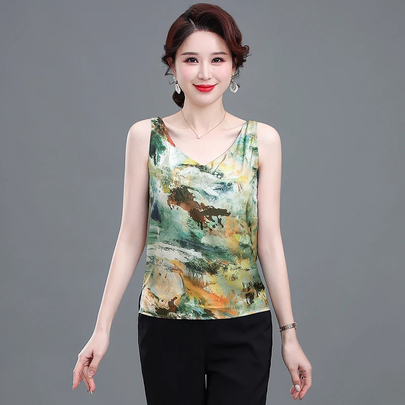 

2023 New Women's Halter V Neck Basic Cami Summer Fashion Printing Silk Tank Tops Sleeveless Spaghetti Strap Top Silk Camisole