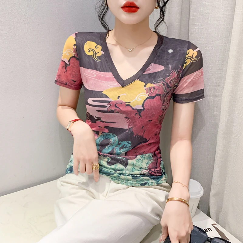 

2023 Summer Fashion Print Positioning Flower Short Sleeve T-shirt V-Neck Slim Fit Women's Top Graphic T Shirts Fashion New