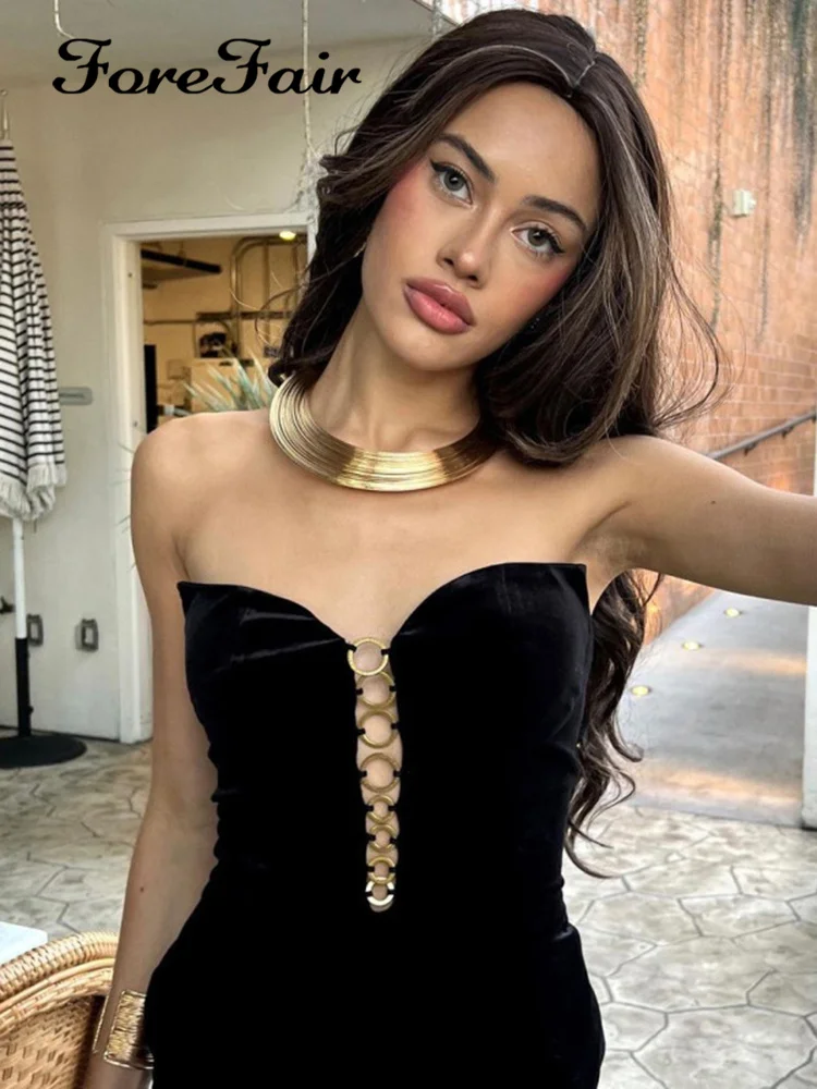 

Forefair Y2K Sexy Club Solid Two-piece Chest Wrapping Hollow Out Backless Women Crop Top And High Waist Shorts Streetwear Outfit