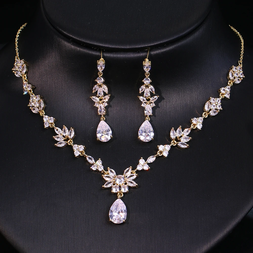 

Fashion Luxury African Dubai Bridal Wedding Accessories Woman Necklace and Earrings Set Woman 2 Pieces Jewelry for Bride Gift