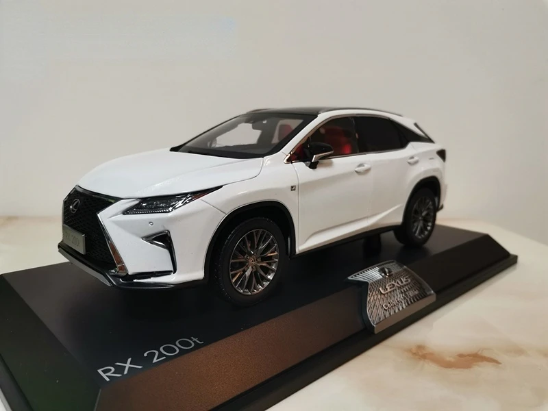 

Original Factory 1:18 LEXUS RX200T SUV Alloy Fully Open Limited Edition Resin Metal Static Car Model