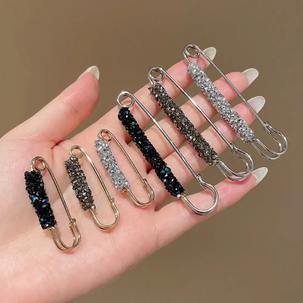 

Full Rhinestone Waist Buckle Tightening Waistband Pin Brooch Anti Fall Sweater Cardigan Clip Chain Crystal Brooches Jewelry