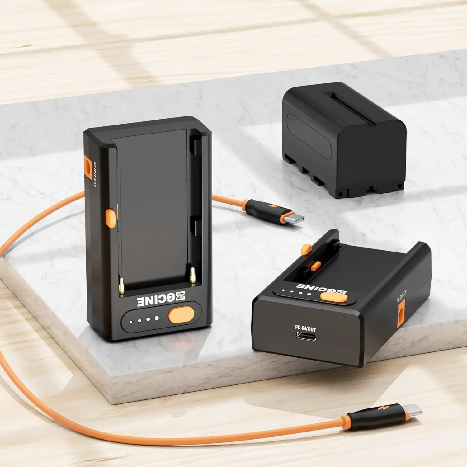 Фото Зарядное устройство ZGCINE NP-F с быстрой зарядкой USB-C PD, выход DC 8.4V 12V для аккумуляторов Sony NP-F550, NP-F750, NP-F970, камер, мониторов, видеосвета №5