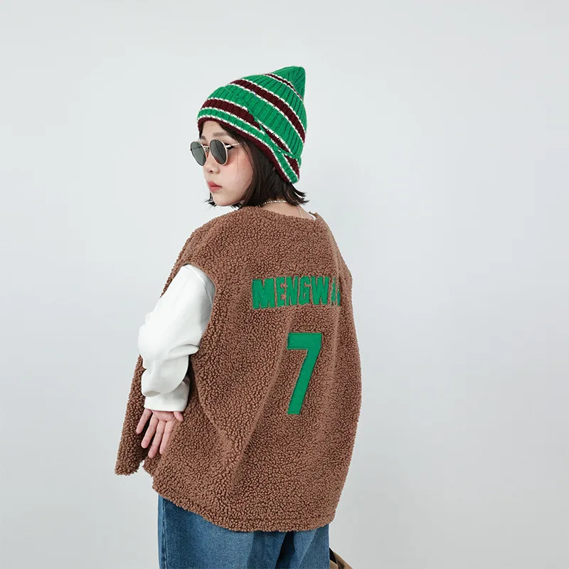

Children's outer wear warm vest 2022 autumn and winter new girls letter embroidery fashion girls vest tide