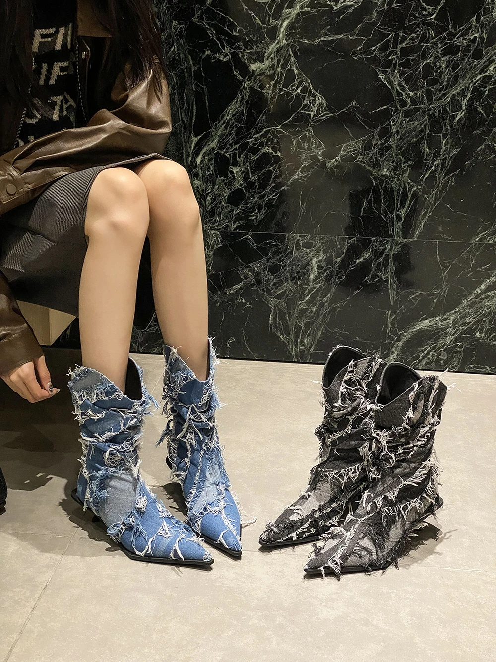 

Женские джинсовые ботильоны с острым носком, черные, синие ботинки челси, модная классическая обувь, женская модель, Размеры 35-39, 2023