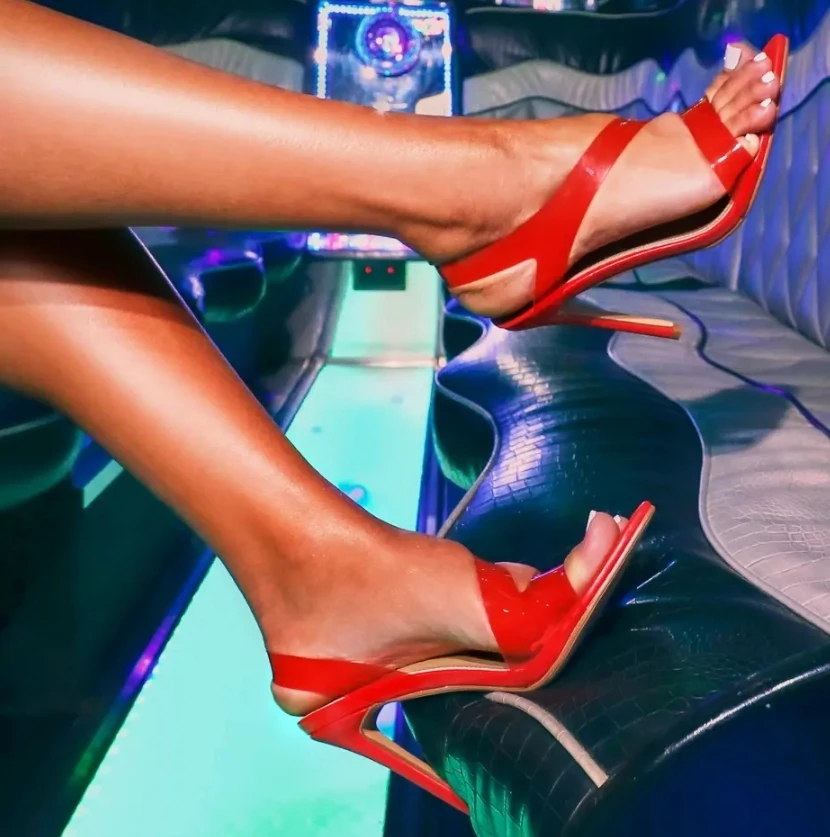 

2022 Summer Sandals Pointed Toe Peep Toe Women Buckle High Heels Sexy Red Stiletto Ladies Party Shoes Nude High-Heeled Sandals