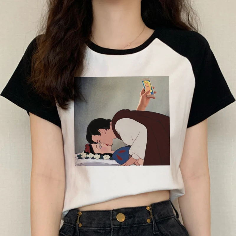 

Harajuku Dark Snow White Funny Cartoon 90s T-shirt Graphic Vintage Disney Princess Tshirt Aesthetic T Shirt Summer Top Tee