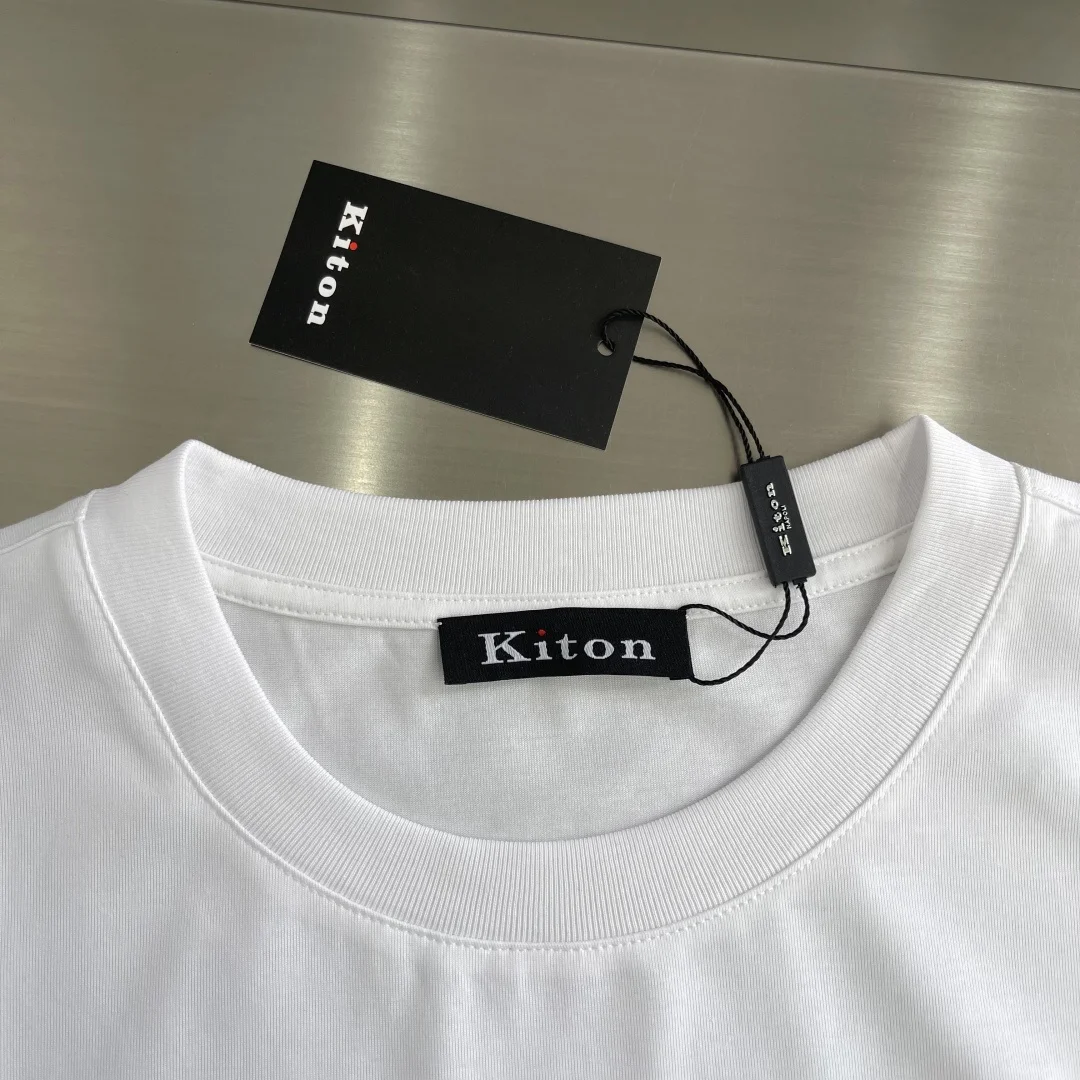 Футболка Kiton 26ss из новой летней коллекции, хлопок + ткань Sorona, комфортная и дышащая, модная повседневная модель с круглым вырезом и короткими рукавами. (art.: 3920dc70bc5c7) - 3920dc70bc5c7