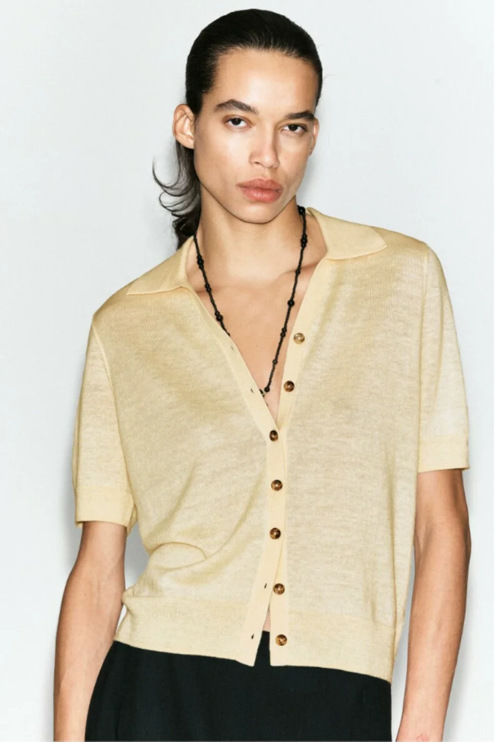 Фото XIMIAN APPAREL 2026: Новая летняя коллекция женских повседневных трикотажных рубашек из смесового льна цвета хаки, стандартный крой, с коротким рукавом №4