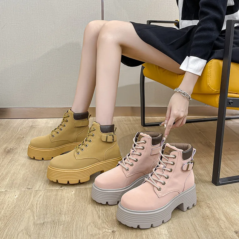 

Женские ботинки со шнуровкой и круглым носком, из ПУ кожи