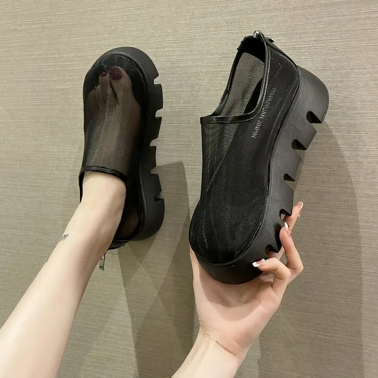 

2022 Summer Fashion Mesh Black High Heels Muller Shoes Thick Bottom Breathable Middle Heel 35-40 Round Toe Mesh Vulcanized Shoes