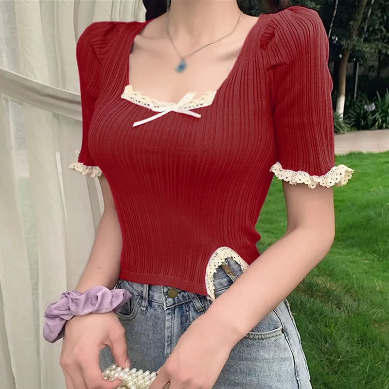 

Sexy Lace Stitching Slim Vertical Striped Pleated Short-sleeved Square Neckline with Exposed Collarbone Panelled Slim T-shirt
