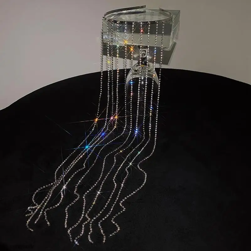 Женская цепочка для волос с кристаллами