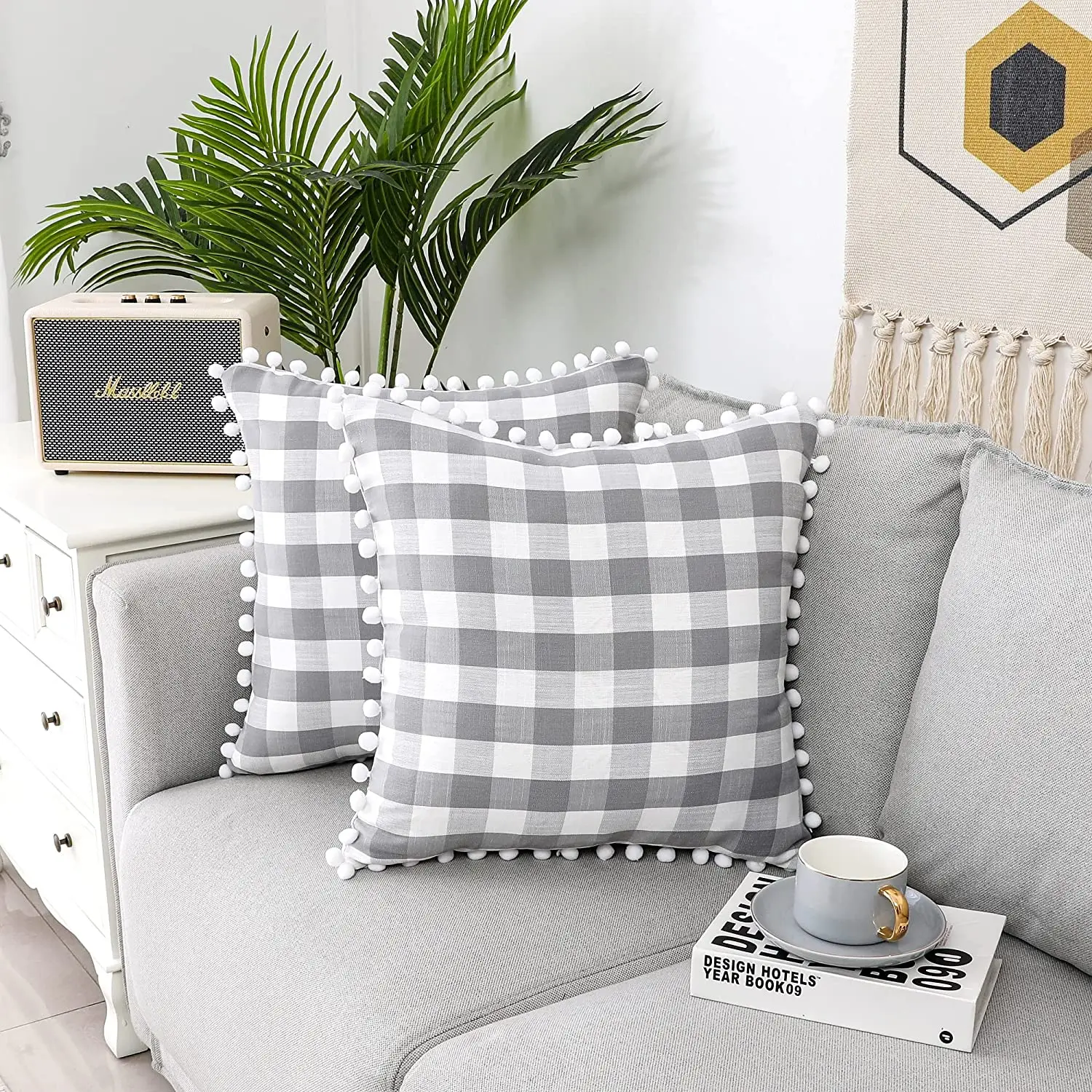 

Luxury Quality Buffalo Plaid Check Pillow Cases Set of 2 Cushion Cover Pillow Shams with Pom-poms Boho pillow cover for Sofa