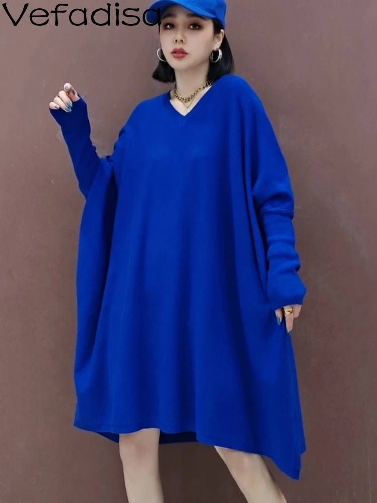 

Осеннее Модное Новое платье-пуловер Vefadisa 2023 с V-образным вырезом свободное однотонное платье средней длины с рукавом летучая мышь женское вязаное платье LHX3858