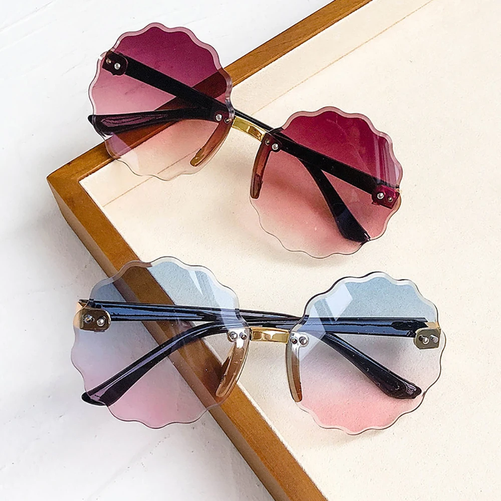 

Flower Wave Round Sunglasses For Boys Girls Children Rimless Gradient Mirrors Eyewear Summer Cute Baby Kids Sun Glasses Shades
