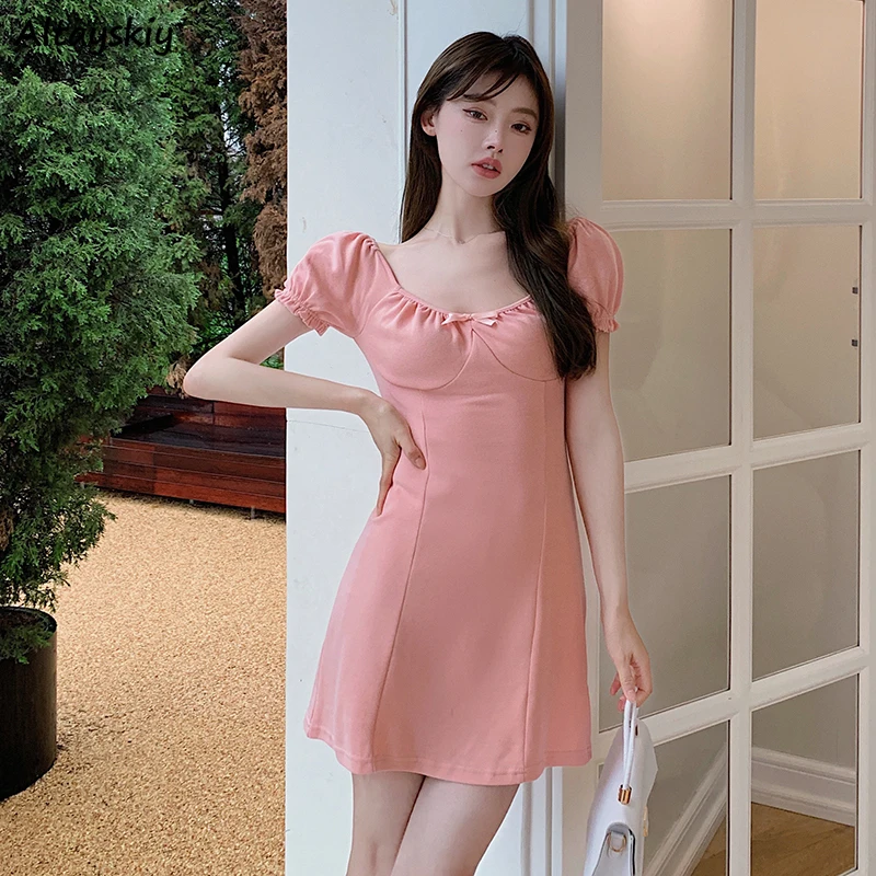 

Платье женское с коротким рукавом, пикантный однотонный мини-сарафан в популярном Корейском стиле для молодых девушек, универсальная модна...