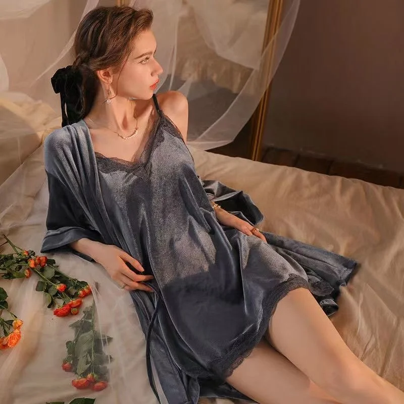 

Новинка 2022 пикантная кружевная Женская осенне-зимняя золотистая бархатная Ночная рубашка на бретельках зимняя Ночная рубашка комплект из ...