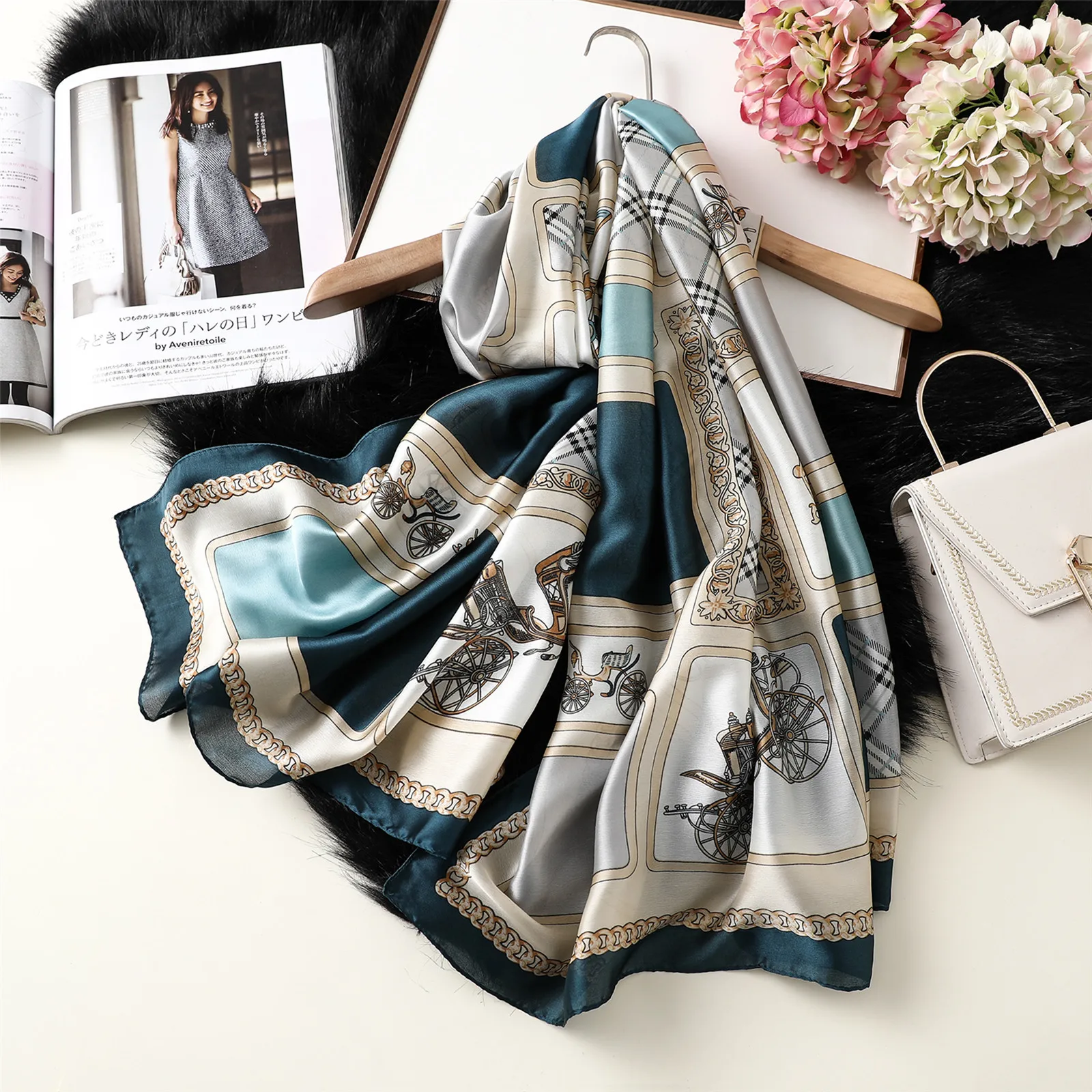 New Silk Satin Sunscreen Silk Scarf Women's New Four Seasons Carriage Chain Printed Shawl Silk Beach Scarf