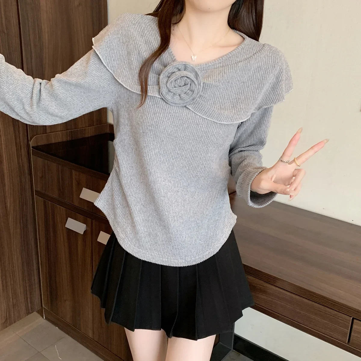 2024 Autumn High-End Feel Ancolar Red 3D Flower Knitted Top Slims You And Smooths Your Silhouette Inner 63753