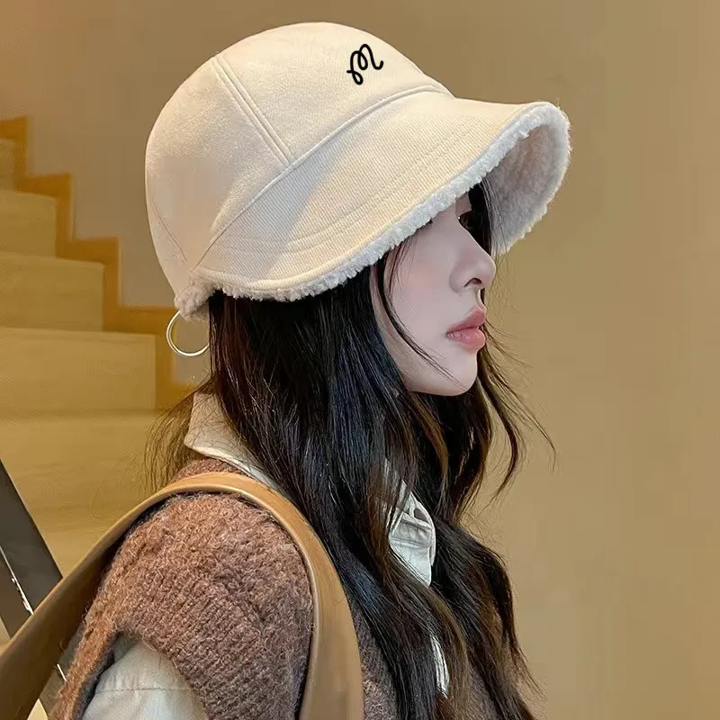 

골프모자 2023 Women Golf Winter Hat Leisure and Fashionable Plush and Thick Coldproof and Warm Duck Tongue Golf Hat Women 여성골프모자
