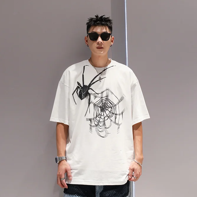 Мужская хлопковая футболка с коротким рукавом принтом в виде паука и граффити