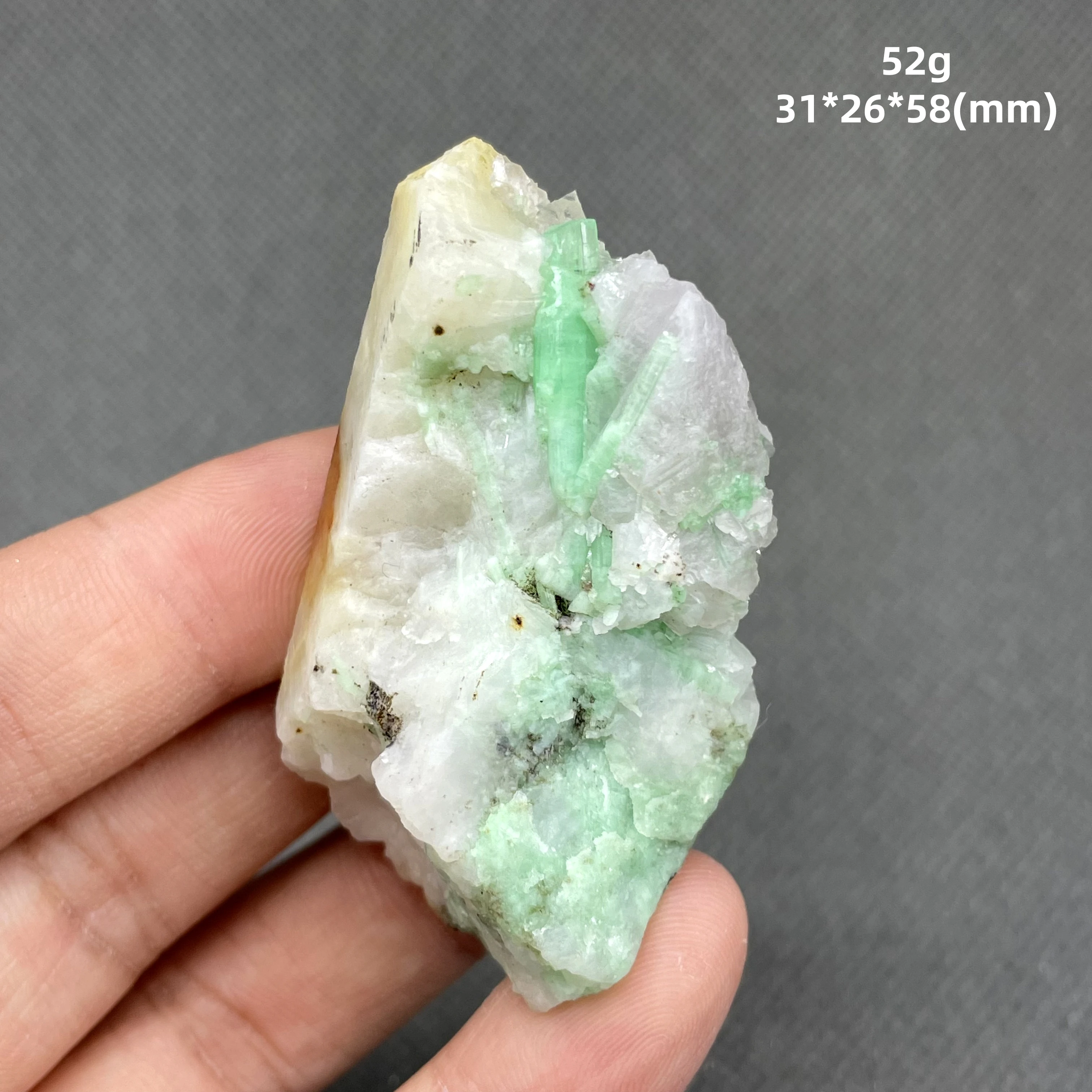 

Образец минерала изумруд QIANCHUAN